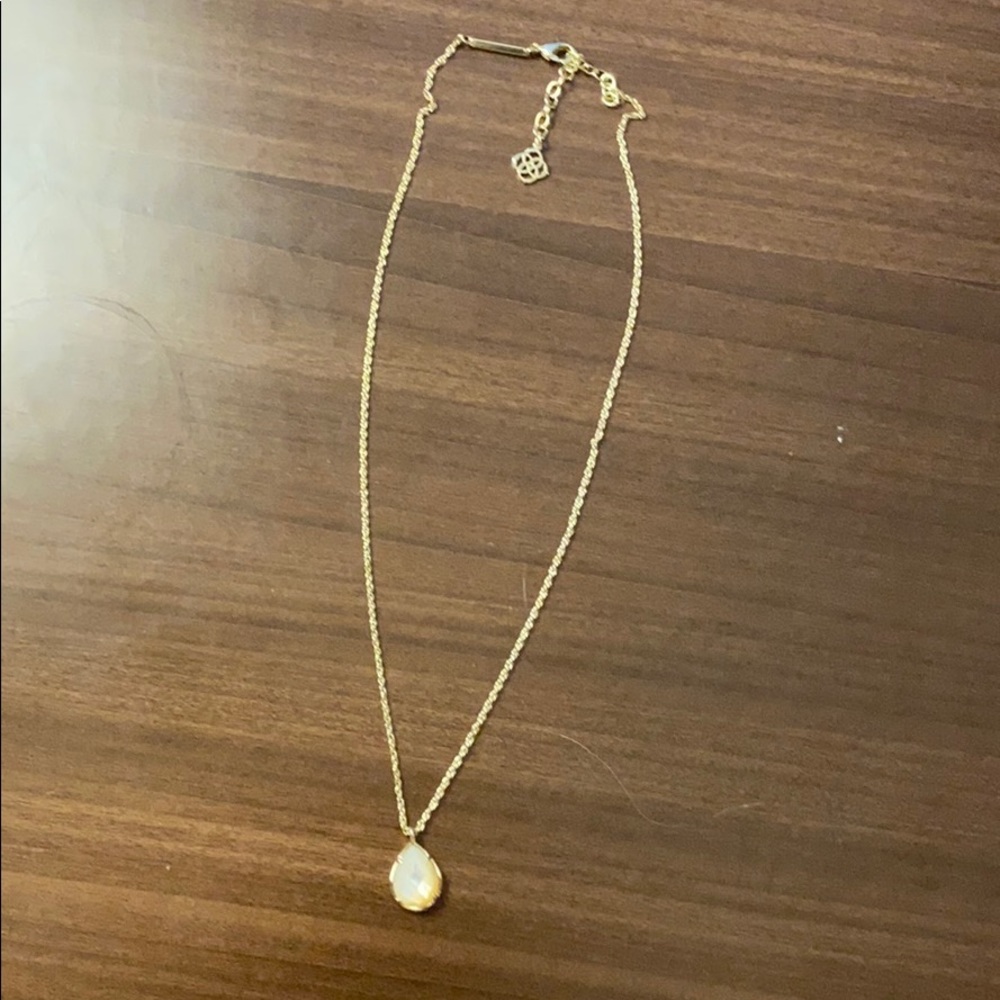 kendra scott pendant necklace
